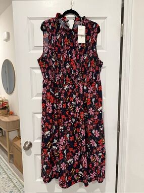 BloomChic 22/24 Navy Floral Smocked Dress with Pink & Red Blooms